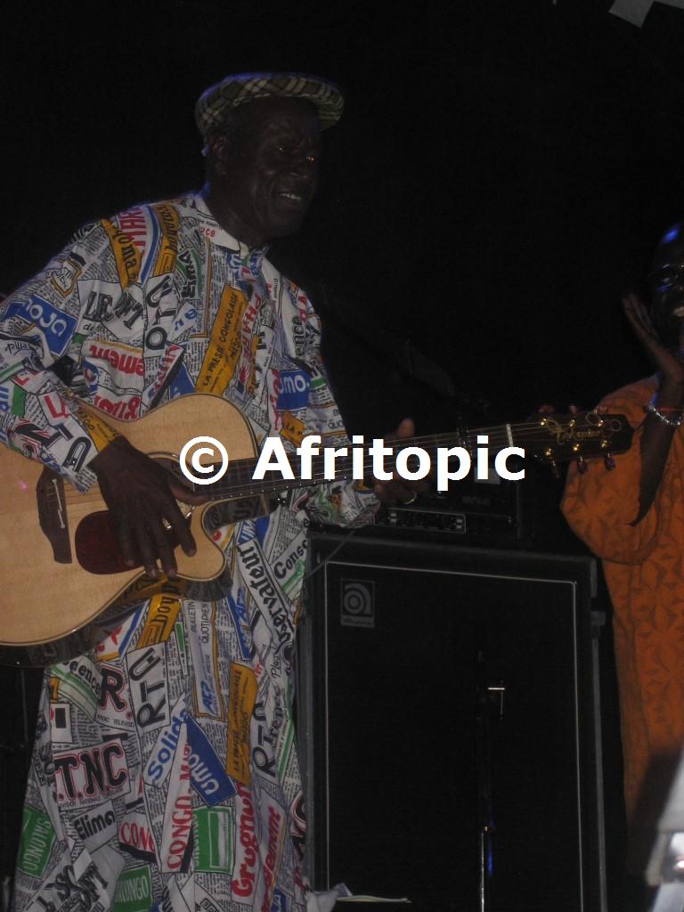 ../Images/AfricaFestival-26-27-28May05 042.jpg